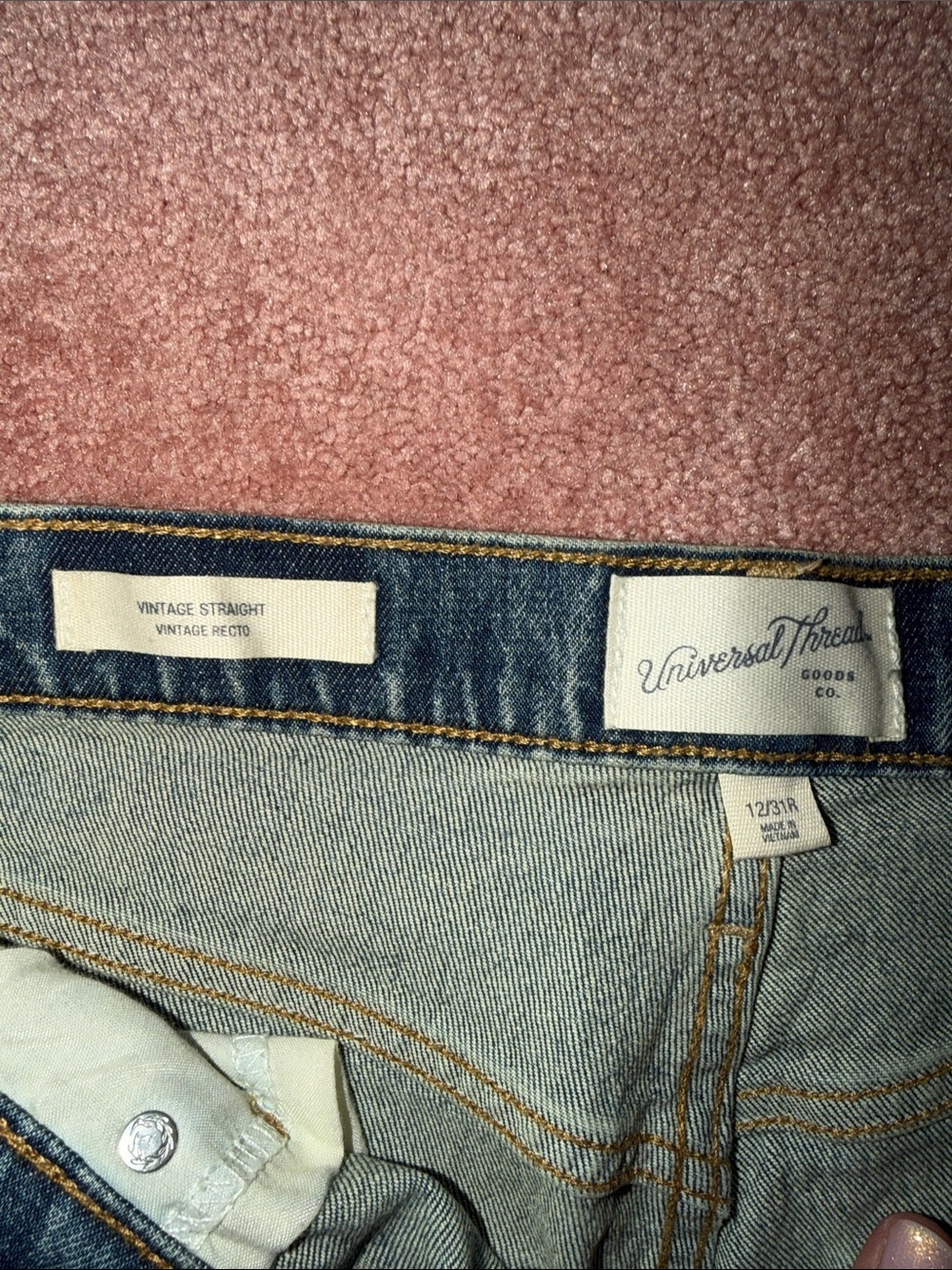 Universal Thread High-Rise Cropped Straight Leg Jeans in Dark Blue Wash - Picture 2 of 6